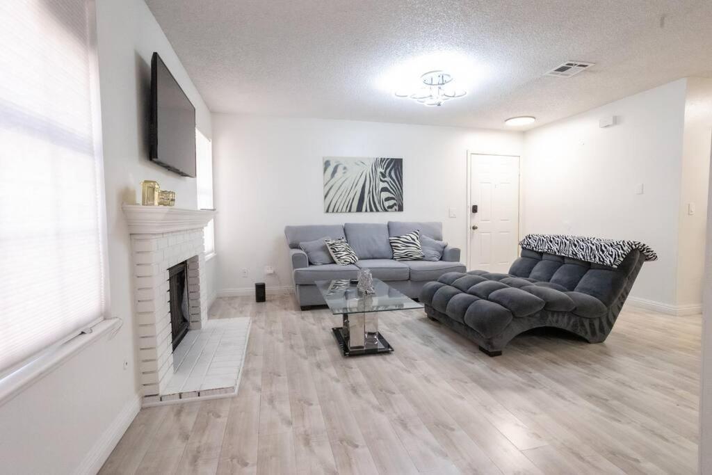 2 Bedroom Close To Las Vegas Strip Екстериор снимка